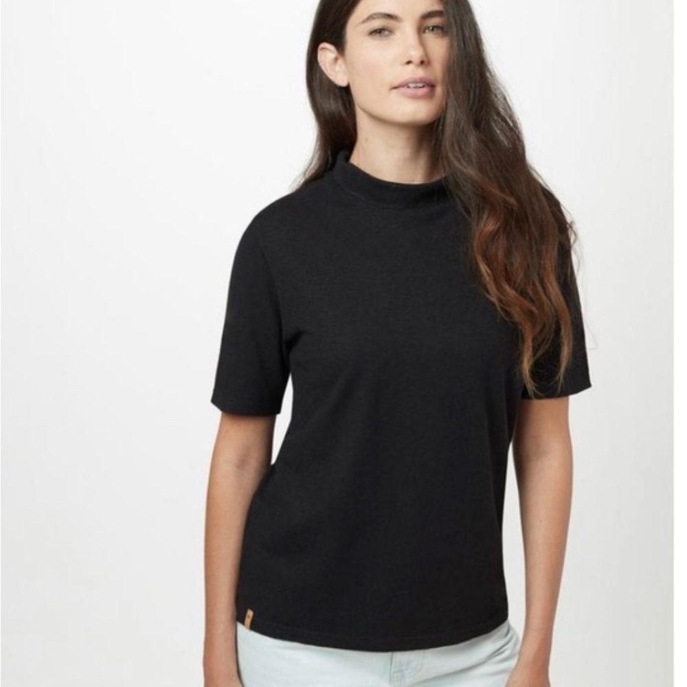 Tentree mock neck tshirt